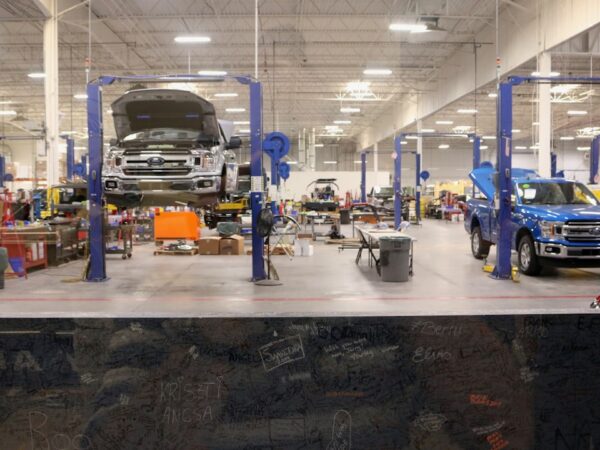 Photo auto mechanic